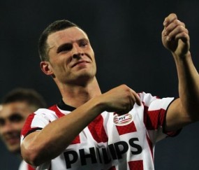 埃因霍温内部会议纪要流出：今晚豪取连胜，社区盾使命明确，资深球员宣示担当的简单介绍-九游app下载